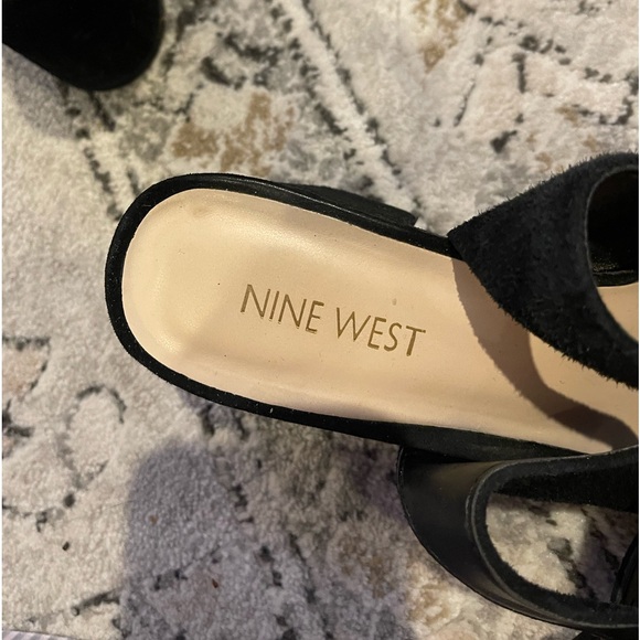 Nine West black suede chunky heel - Picture 4 of 5